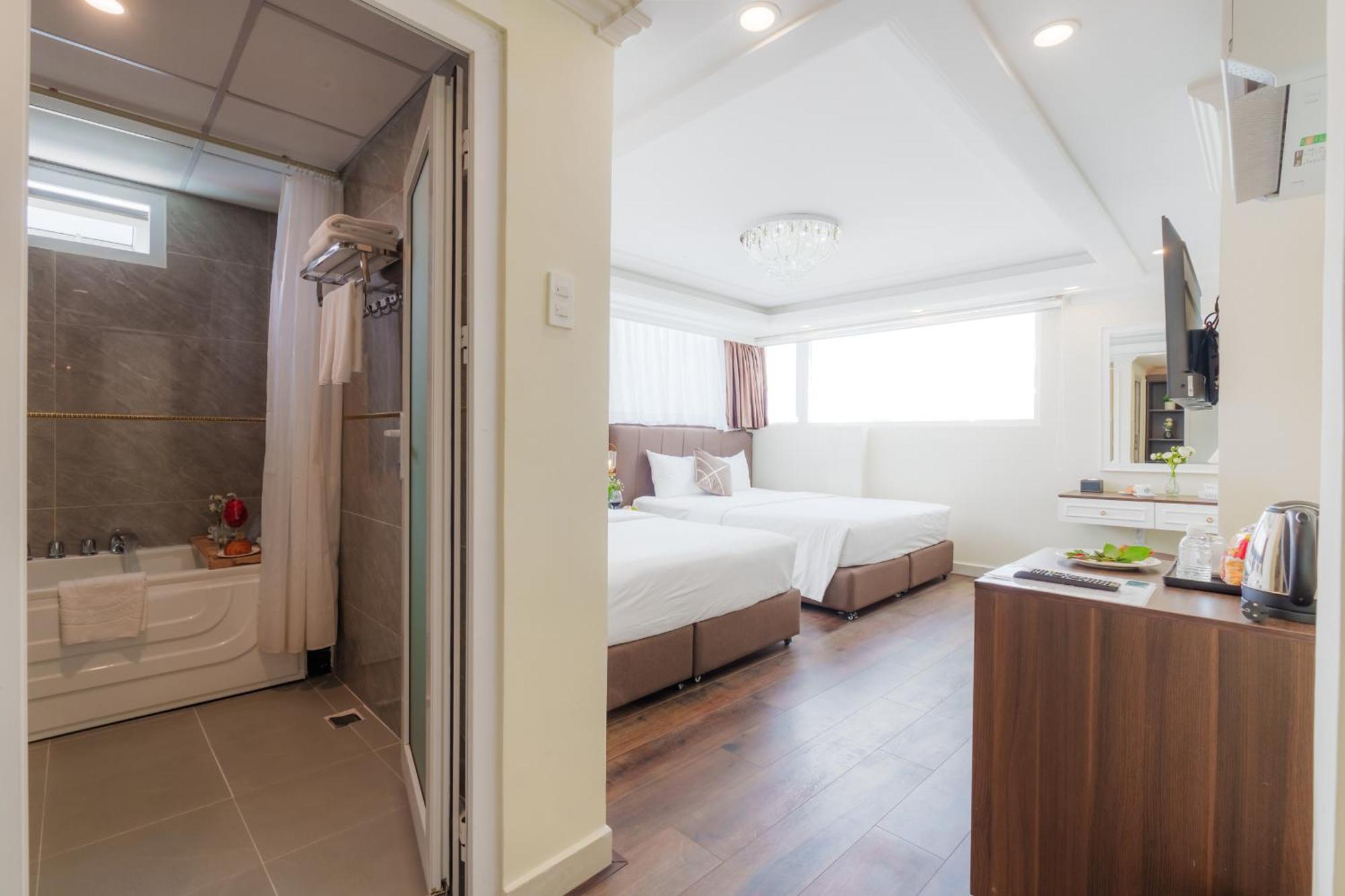Quadruple Room with Bath