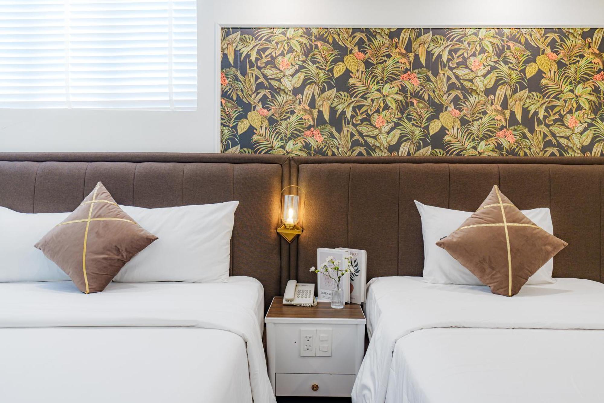 Triple Room with City View
